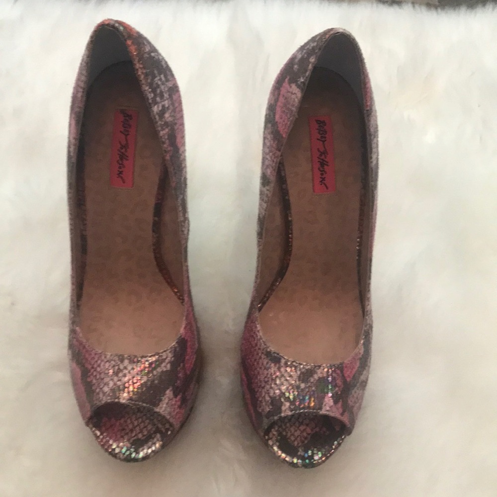 Multi Pink lovely Shoes!!!